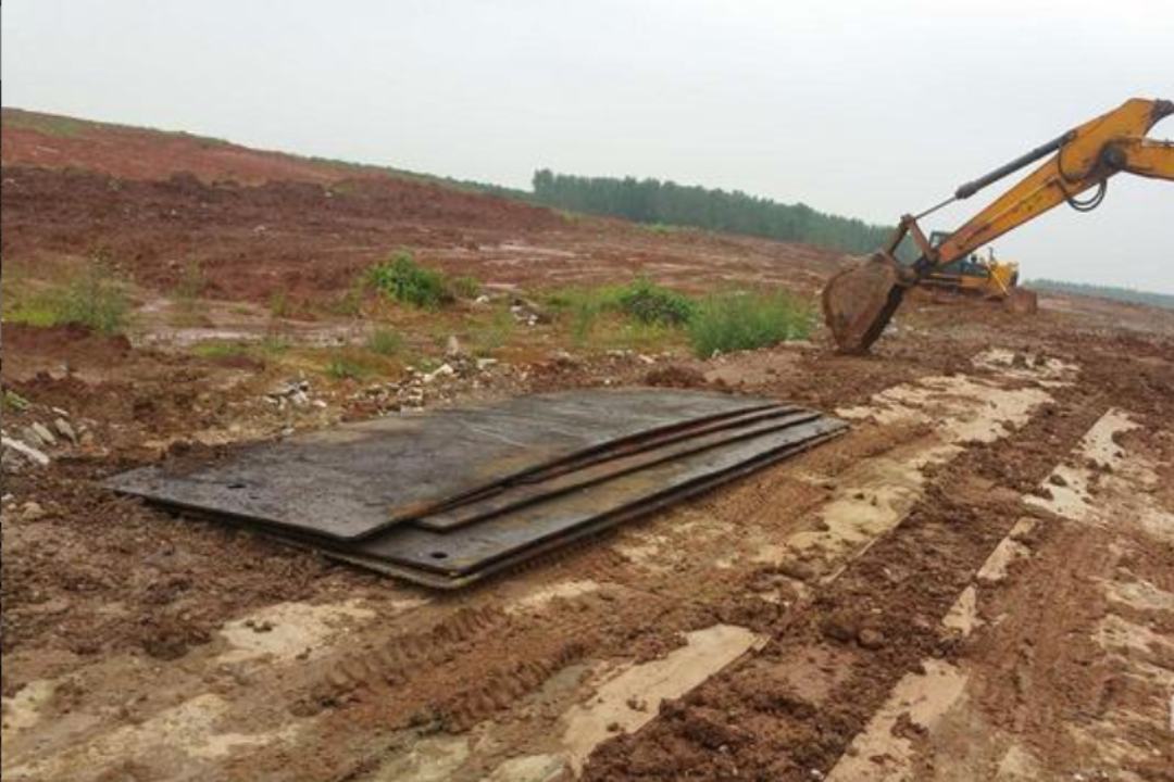 惠州铺路钢板出租案例 - 天诚一站式工程设备租赁