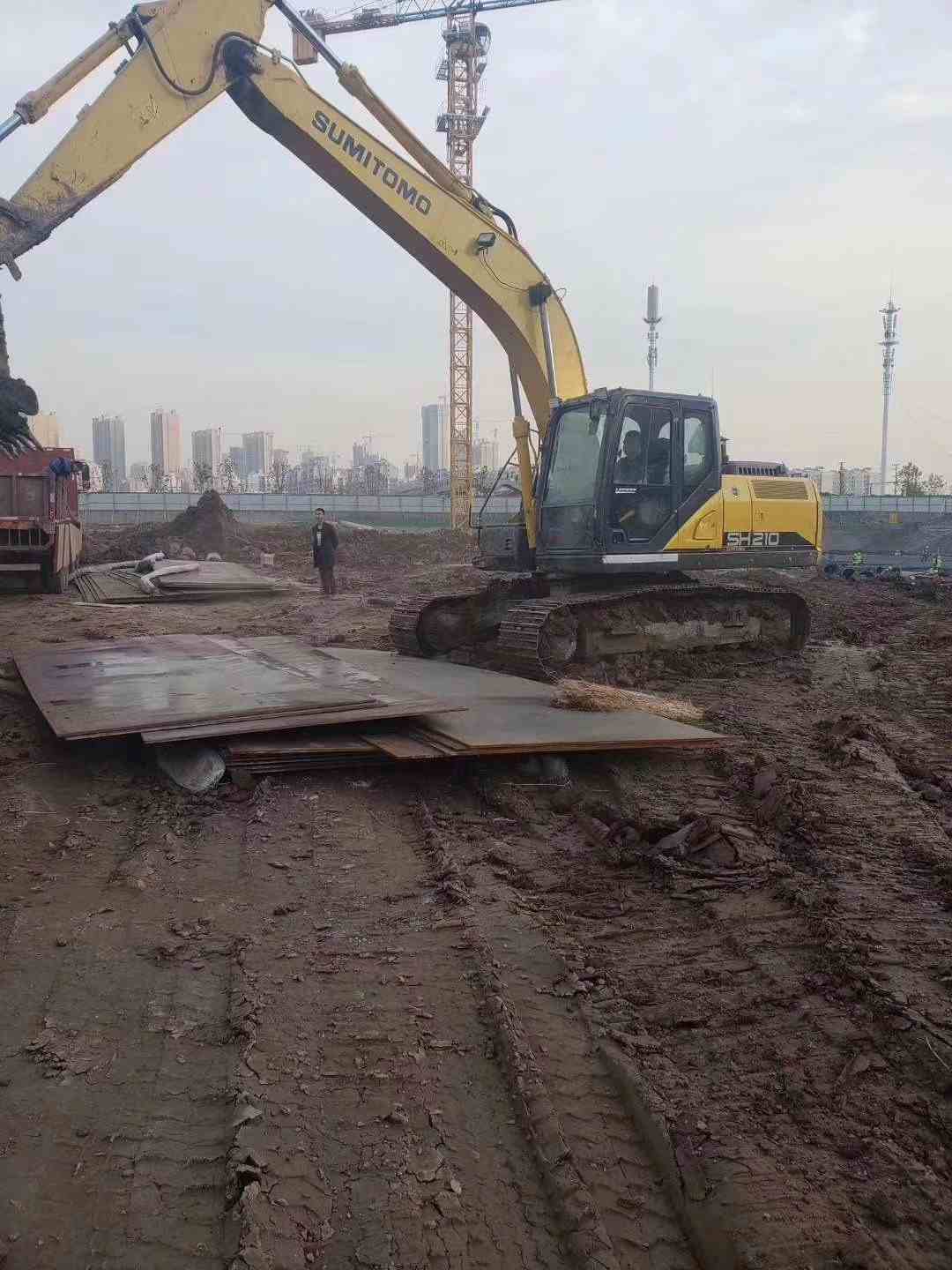 汕头钢板出租案例 - 天诚一站式工程设备租赁